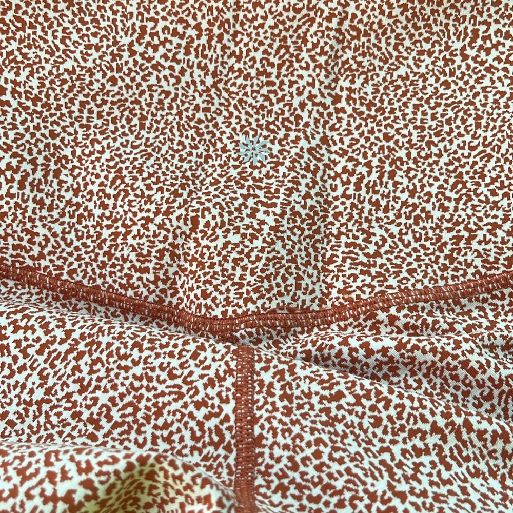 ATHLETA SALUTATION STASH II TEXTURED TIGHT - Picture 13 of 13